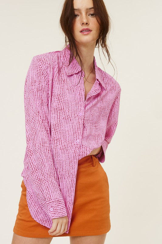 CLASSIC-COLLARED TOP