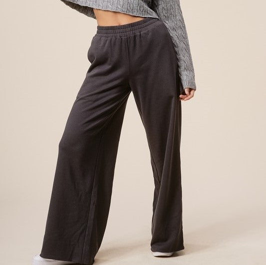 CASUAL COMFORT WIDE LEG SWEATPANTS