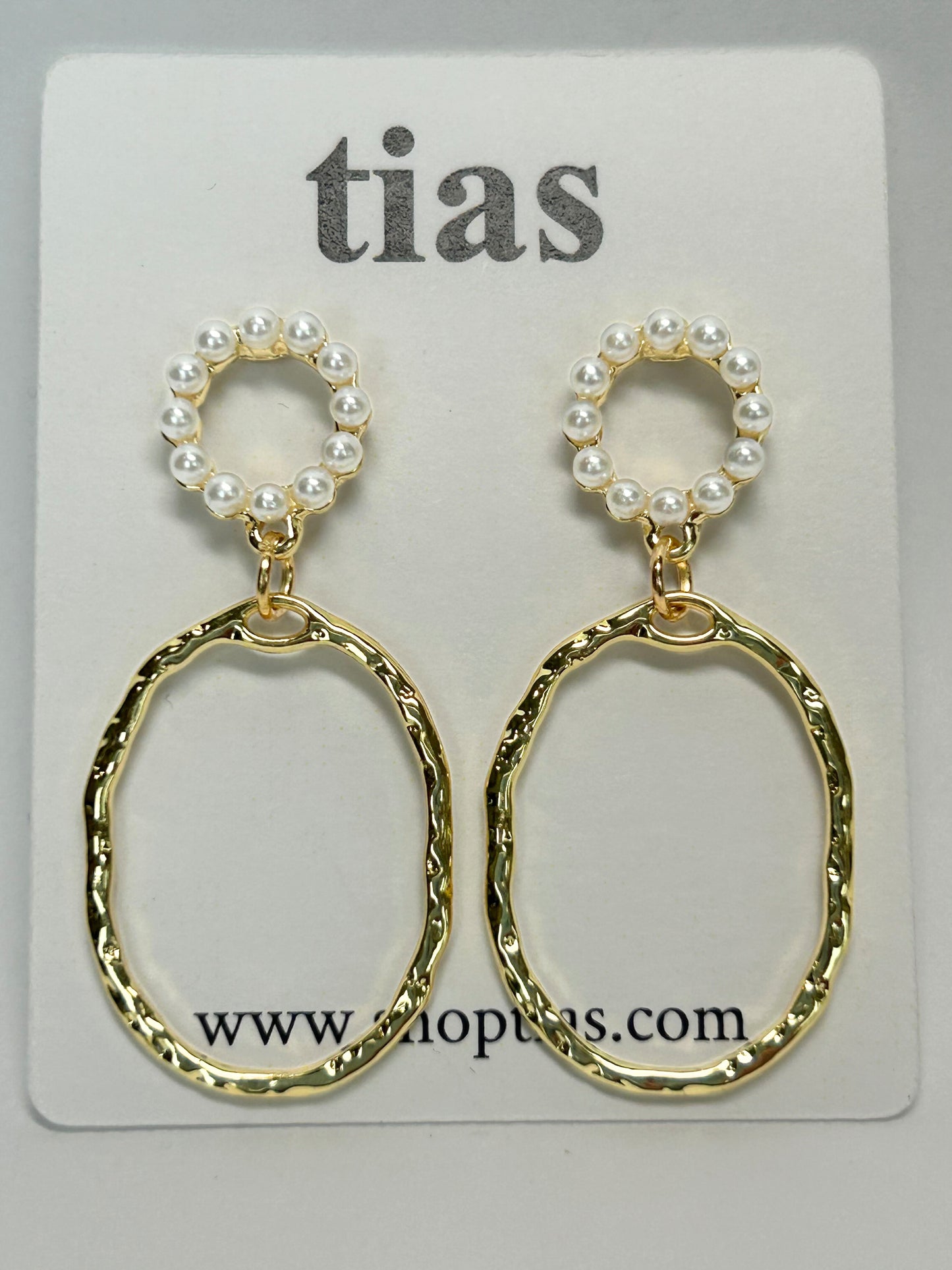 Gorgeous Round Pearl Earrings