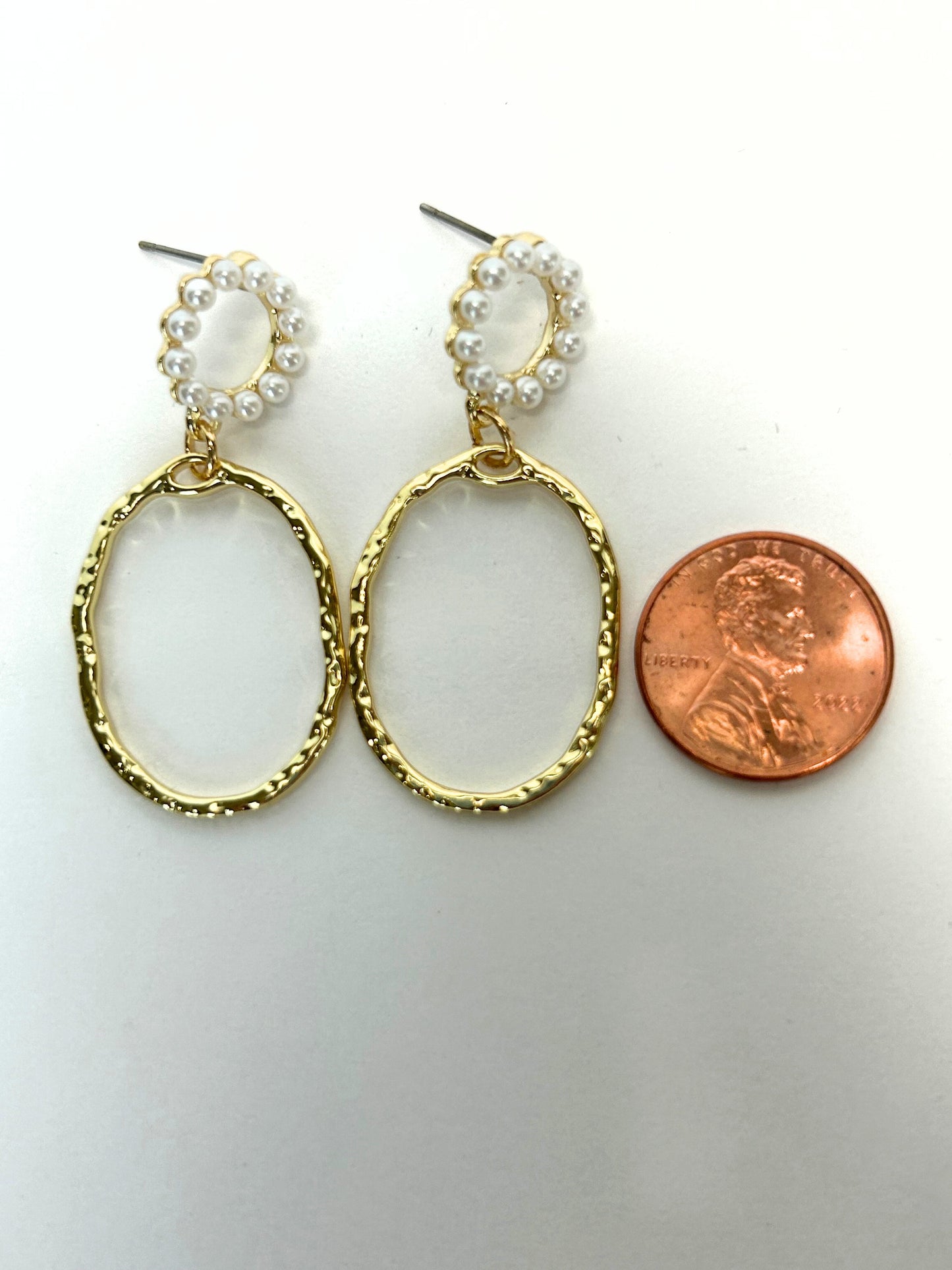 Gorgeous Round Pearl Earrings