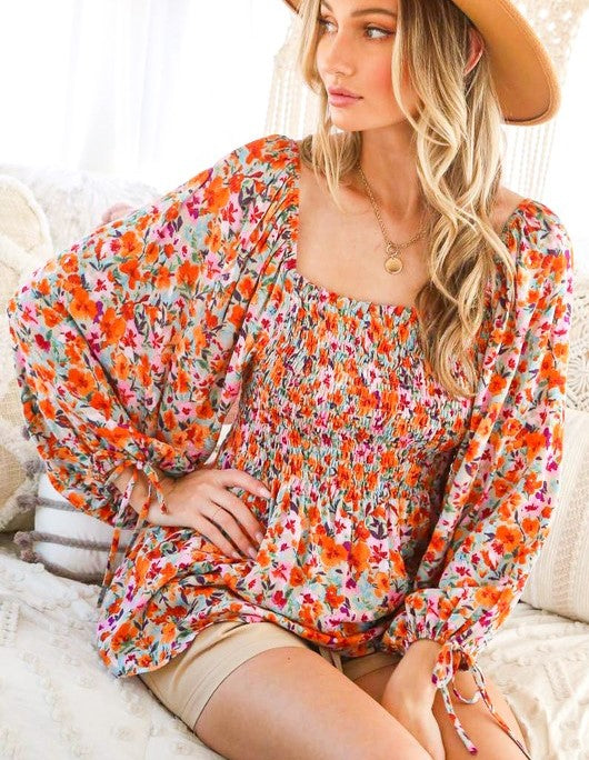 ELASTIC SMOCKING DETAIL TOP
