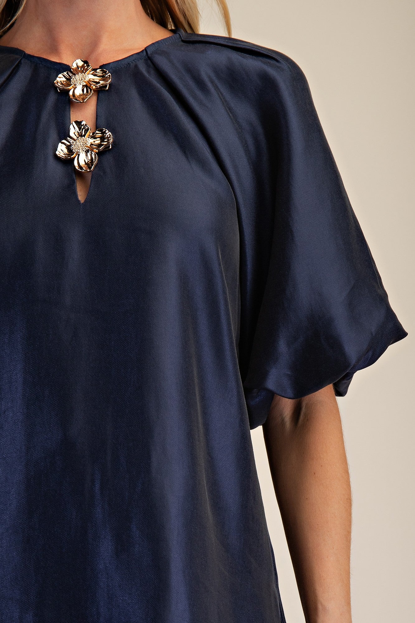 Bubble Hem Sleeve Top