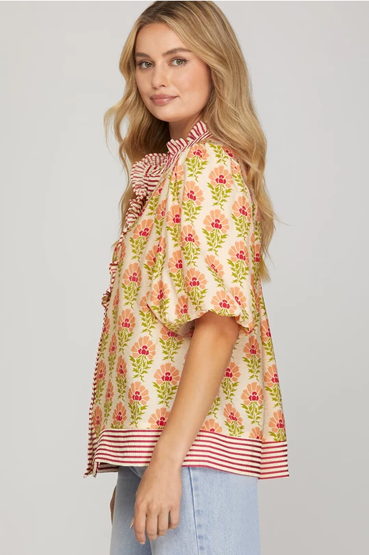 RUFFLED NECK  TOP