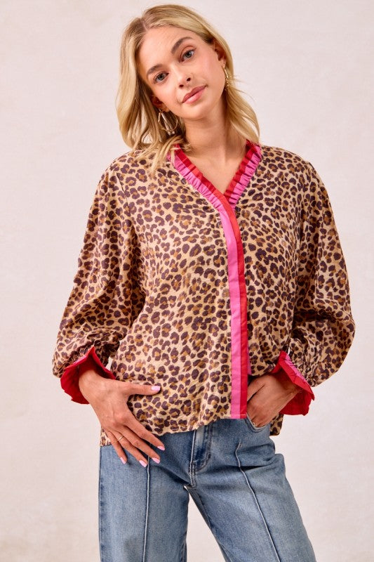 LEOPARD PRINTED TOP WITH STRIPE WAVY TRIM DETAIL
