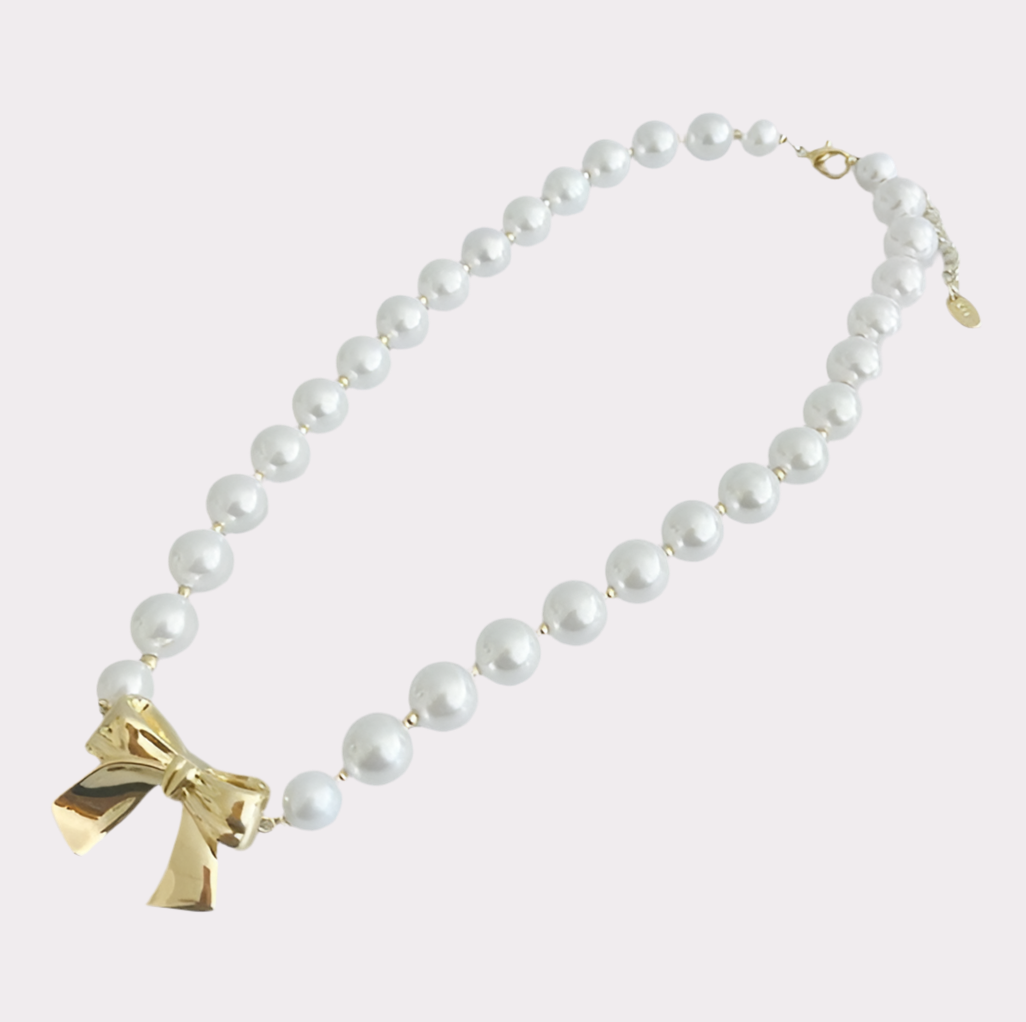 Bow & Pearls Necklace